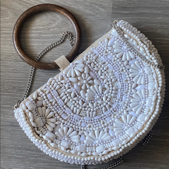 Beaded wooden handle Zara bag